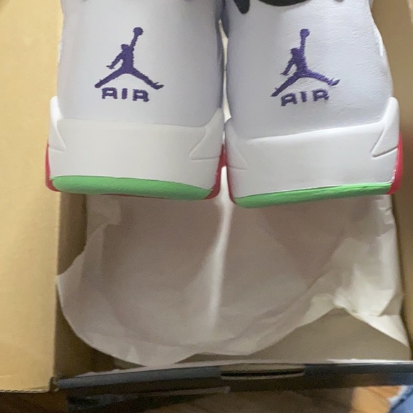 Jordan 6 - Picture 3 of 4